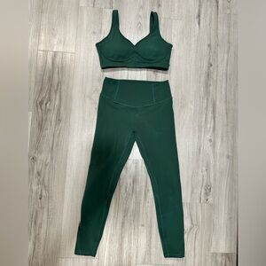 ACTA Evo legging & Silhouette bra. Size M.